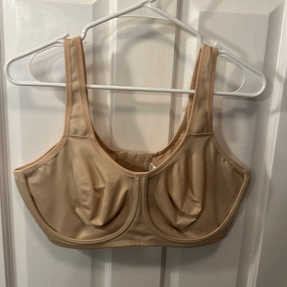 Wacoal underwire bra — 42D — worn once or twice